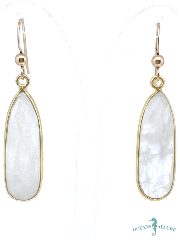 SM GF Oval Rnbw Moonstone Earrings