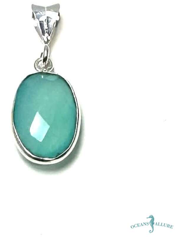 SM Oval Chalcedony Pendant