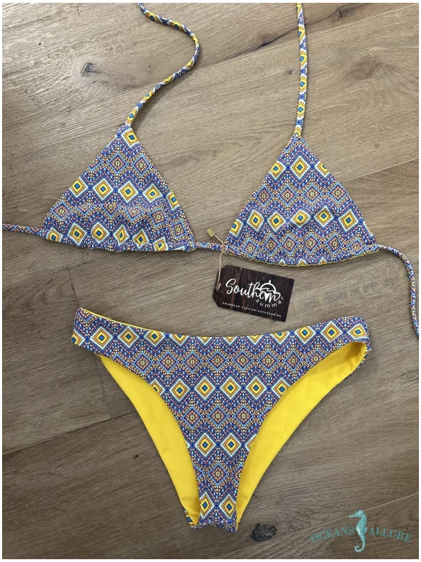 Aztec Queen/Yellow Panama Top